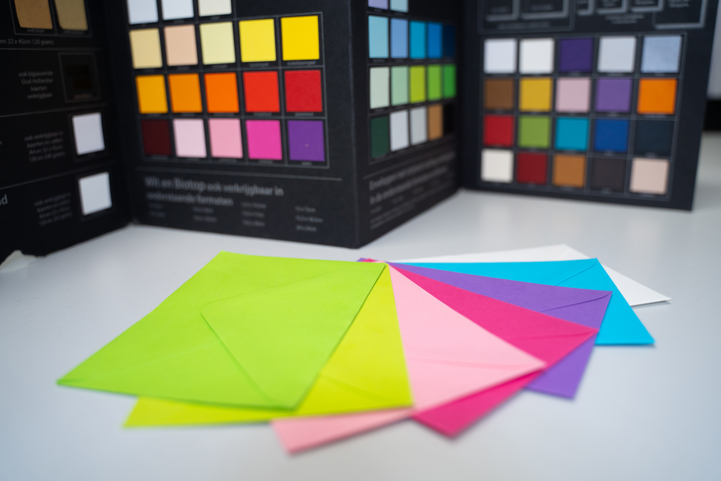 kleuren drukwerk papier